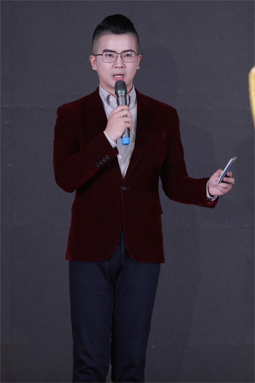 乌鲁木齐 林钊宇